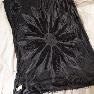 Gray and black flowered pashmina scarf